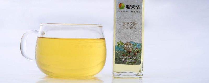 长期用山茶油涂脸有什么好处