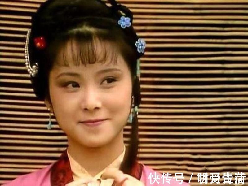 袭人!红楼梦中晴雯被赶出大观园,和袭人无关,背后告密的另有其人