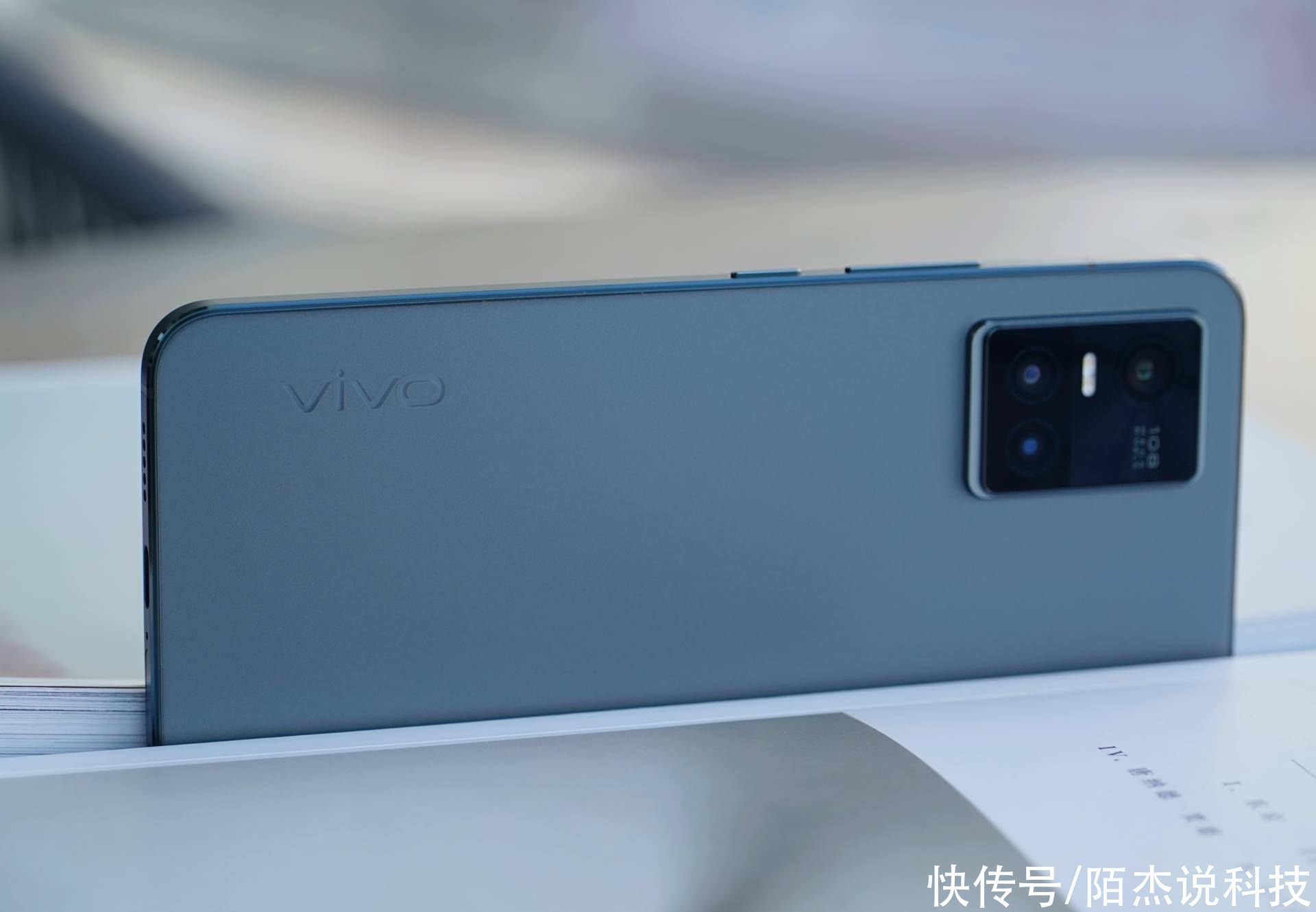 论拍照|苹果12拍照锐化过度惹争议？论拍照还得看vivo S10 Pro