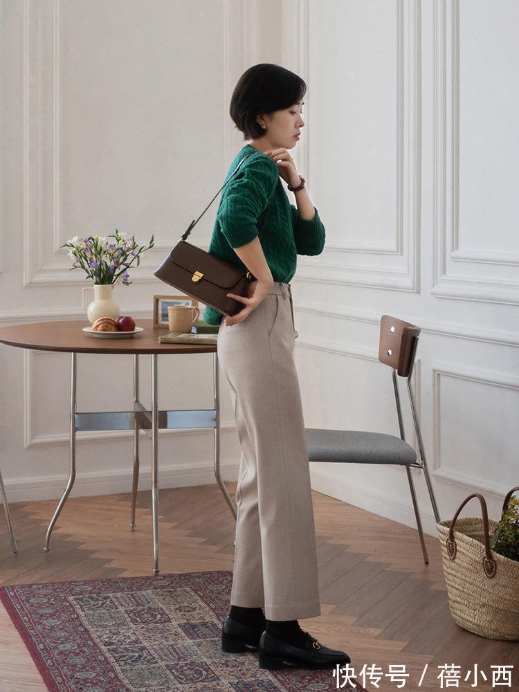 毛衣|冬天还是穿“毛衣”最百搭,选这4款搭配阔腿裤、半身裙,真高级