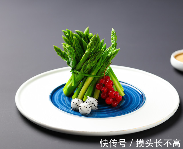 油质|油质脆芦笋——解锁芦笋最鲜美的吃法