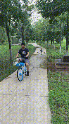 |搞笑GIF趣图:大哥你这老千出的,套路有些老套啊