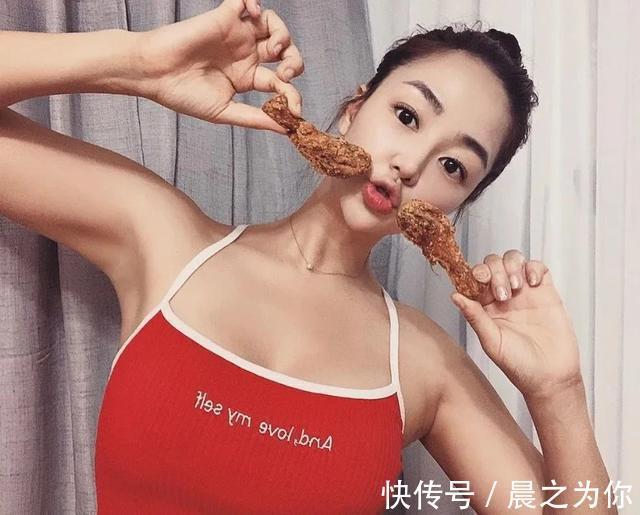 韩国|130斤韩国女神，拥有D杯蜜桃臀，身材前凸后翘，曲线性特别强