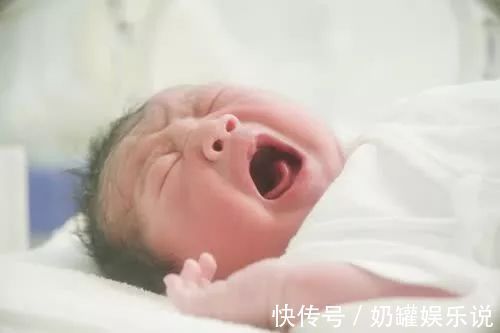 小果|医生提醒5件不能对新生宝宝做的事情，父母需谨记