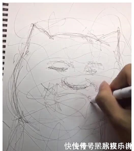 成品|开局乱画，本以为是来搞笑，看到成品：笑喷了