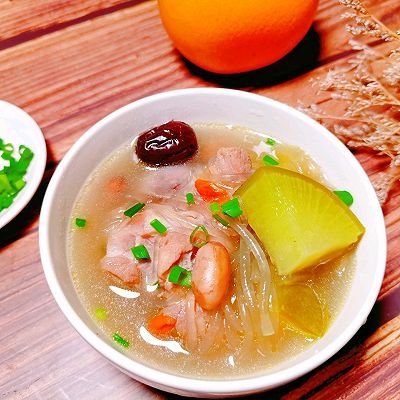 红枣枸杞|小骨粉丝汤