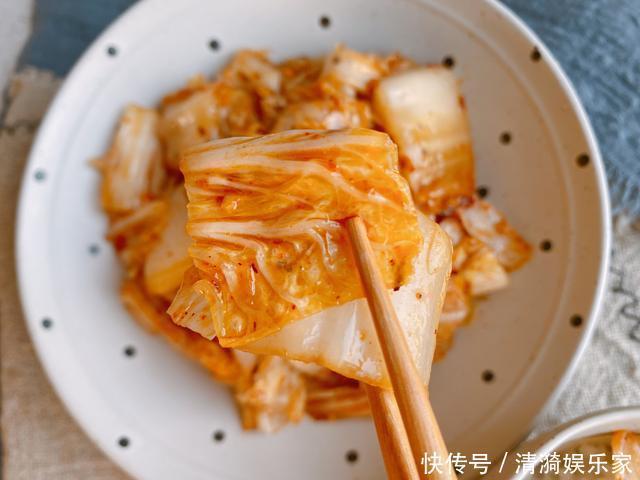 速成版腌白菜，低成本1小时就能上桌，酸辣爽口，比辣白菜还好吃