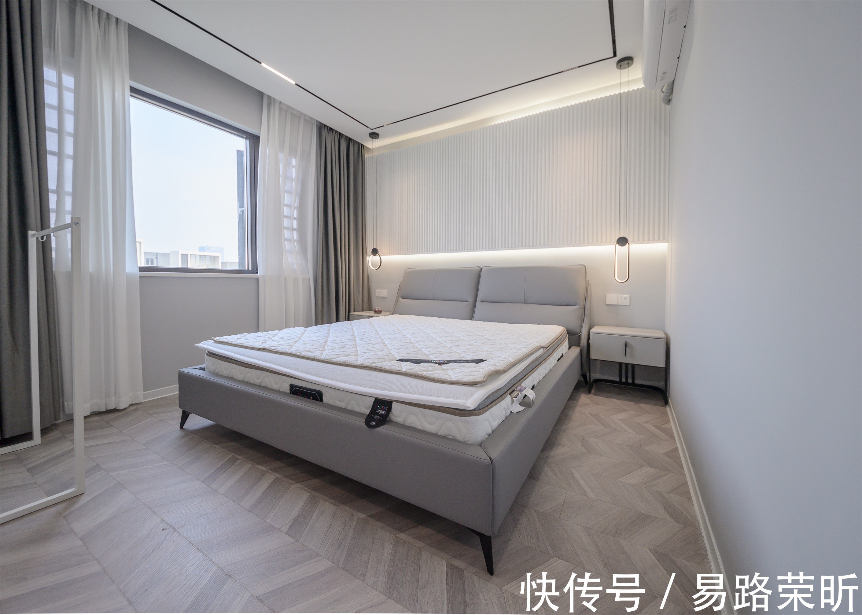 过道|家是温柔的避风港,寒夜归来时的一盏灯,是记忆里的温存,放不下的牵挂。