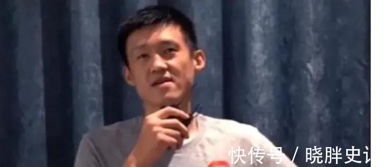 集训队|中国男篮集训队开练，周鹏希望严于律己，为年轻球员树立标杆