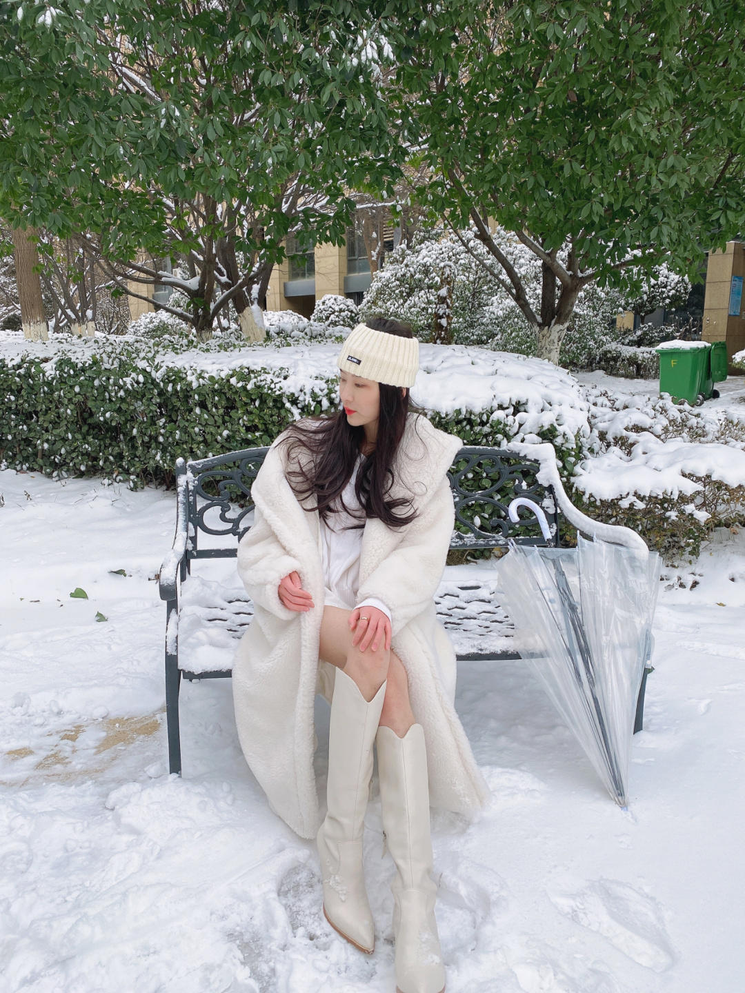 白色|今年冬天来一件“泰迪熊”外套吧!长短皆可,只需备上这4色