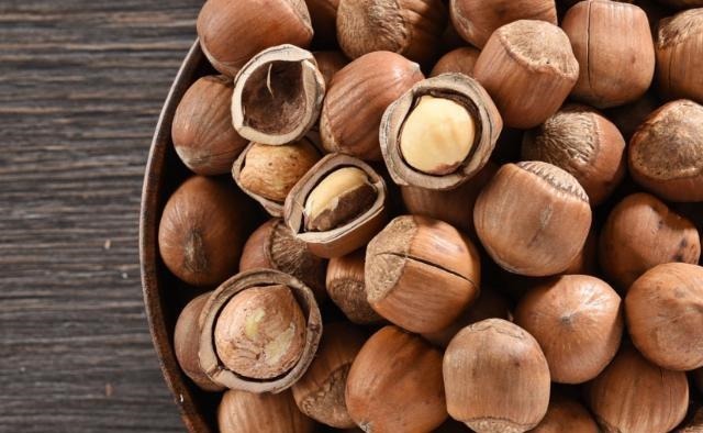 三伏天|得了糖尿病别着急,生活中敞开吃4物,血糖或能悄悄下降!