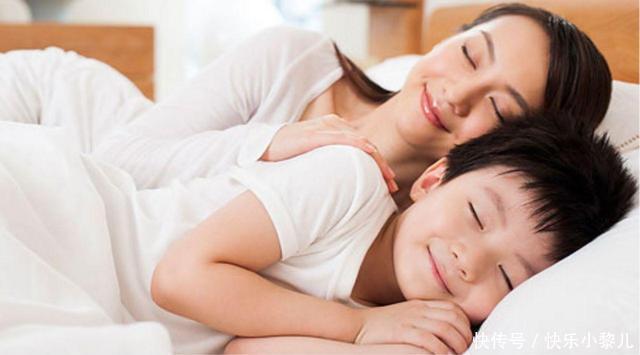 宝妈|“妈,你能不能穿上衣服?”8岁儿子的一句话,让宝妈倍感羞愧