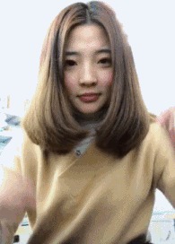 |搞笑GIF：伴娘你可真是有心计啊，这样藏鞋子谁能找得到啊