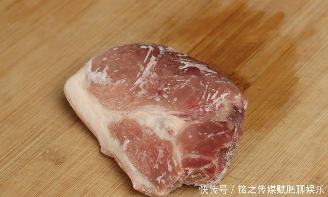 冰箱拿出来的冻肉,万万不要用水泡!教你一招,吃起来跟鲜肉一样