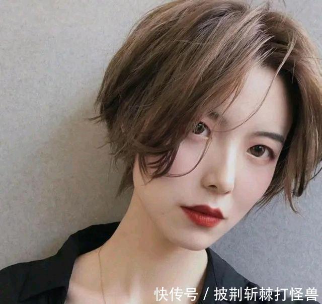 9款大脸颧骨高适合发型