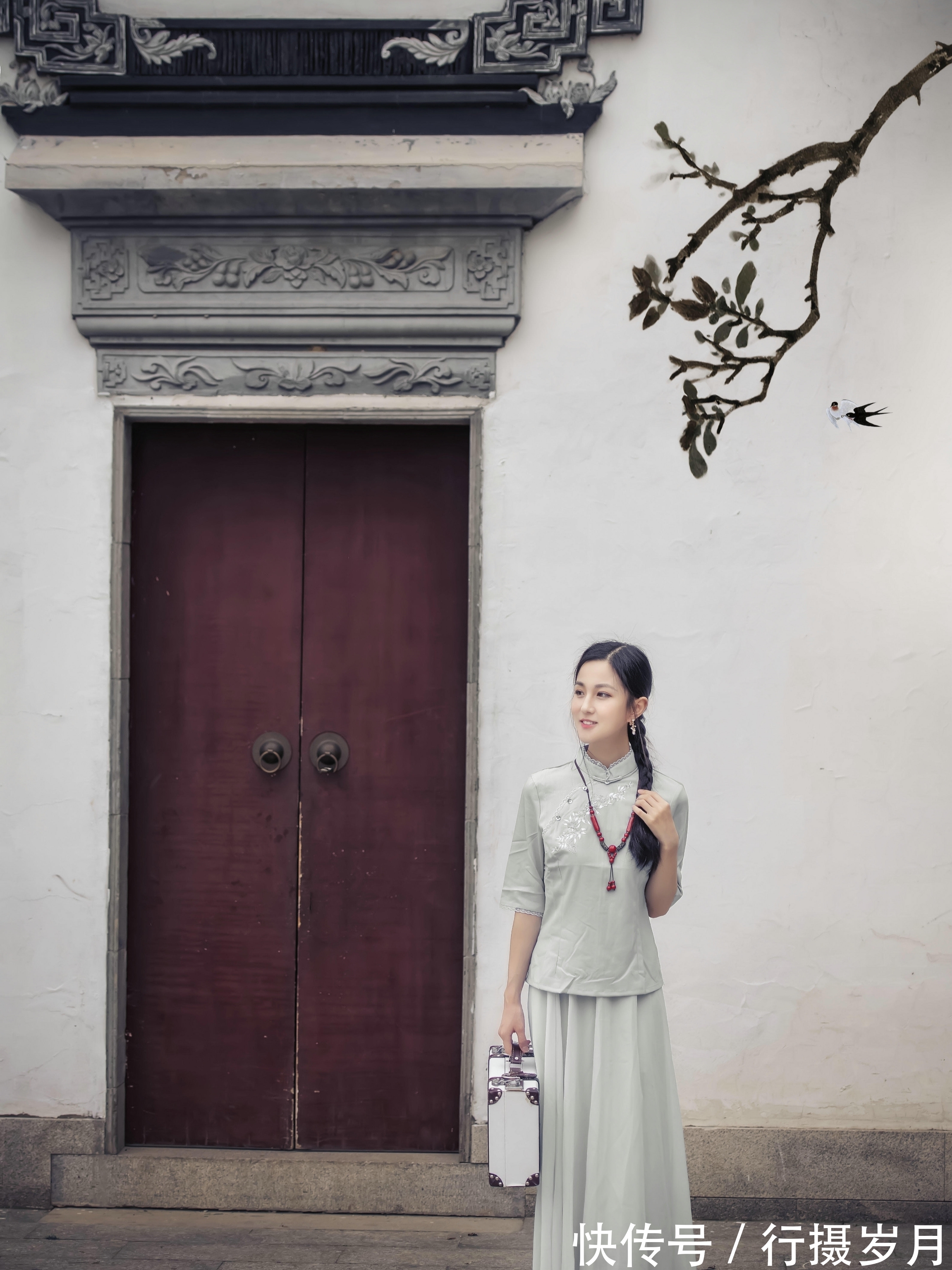 身体@有一种思念,在身体里流转,铅华不染