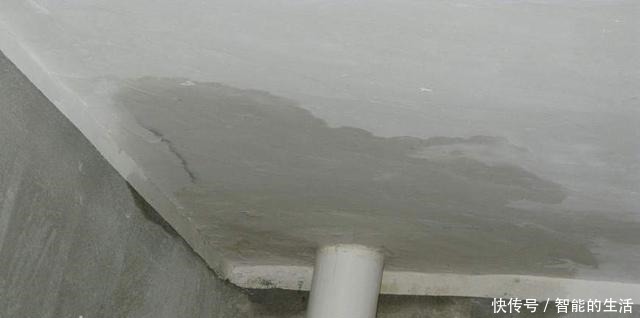 厕所天花板漏水是尿吗 厕所天花板漏水是尿吗