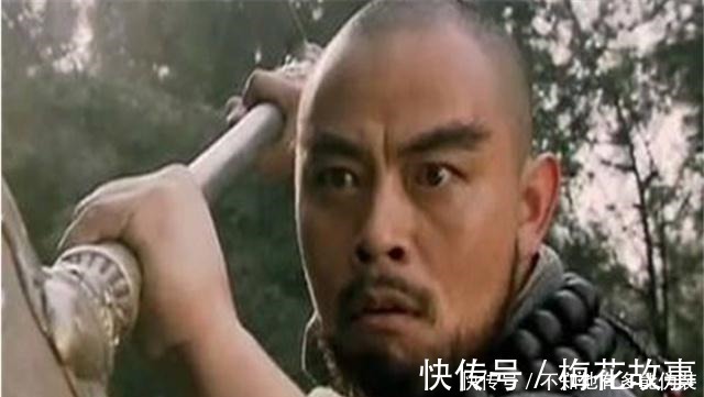 鲁智深@林冲跟鲁智深还有武松,这三个人谁能十个回合打败李逵!