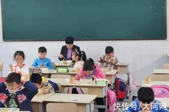 全校|中牟县新圃街小学：提升配餐质量水平 保障学生用餐安全