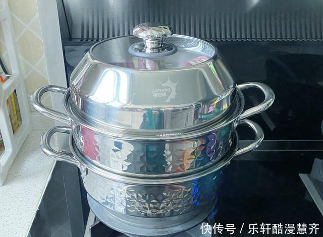 馒头|夏天蒸馒头就用这方法,半小时就上桌,蓬松柔软奶香味十足