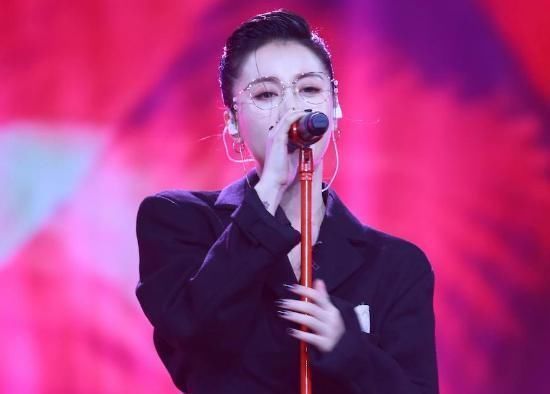 盖世英雄 她参加中国好声音未夺冠,却意外收获了爱情,29岁嫁给爱奇艺总裁