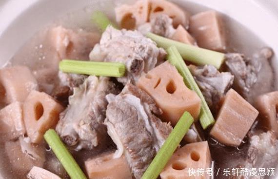 炖排骨汤,焯水还是直接炖牢记关键3步,肉嫩汤鲜,不柴不腥气