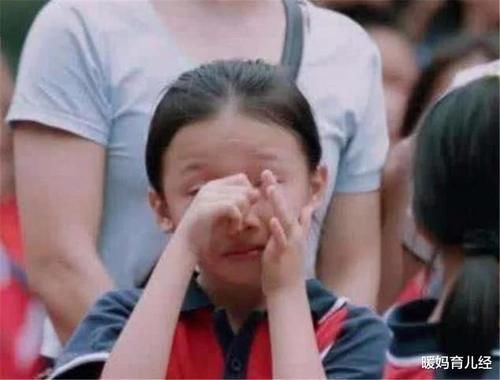 二胎政策|男孩控诉父母“重女轻男”,自己总被嫌弃,看到妹妹颜值怪不得