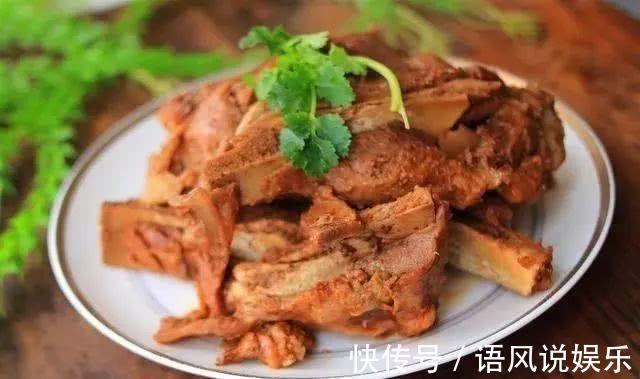 闺蜜来我家蹭饭,做几道的家常菜,香飘四溢,好吃到停不下嘴来