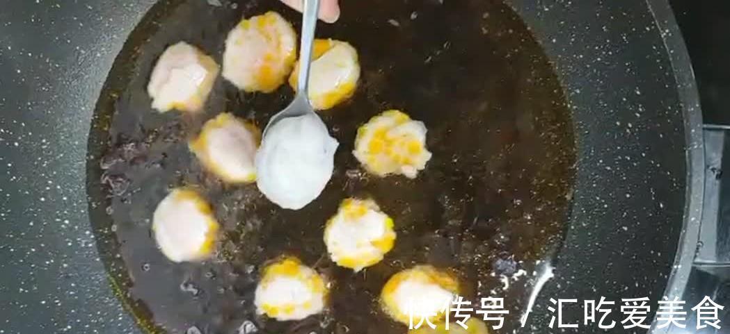 紫菜虾滑汤的做法，鲜嫩爽滑营养丰富又美味，适合低龄儿童的辅食