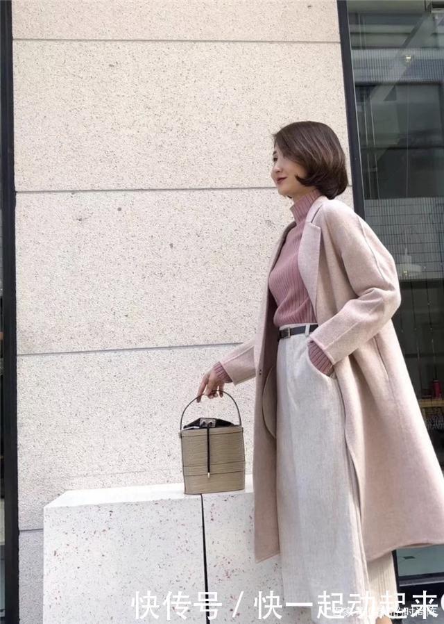 同样是步入中年,40岁和49岁穿搭却大不同,想优雅还得靠日杂