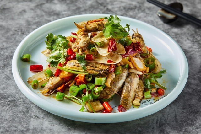 炒蛏子,到底要不要焯水分享正确做法,肉质鲜嫩可口,还没沙子