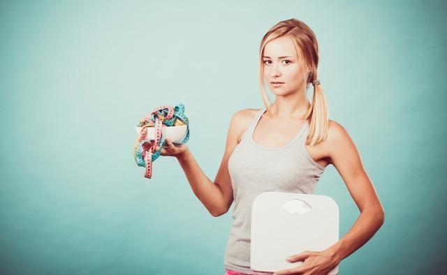 小蛮腰|想减肥的人,坚持早起2要、睡前3不要,或许让你悄悄瘦出小蛮腰