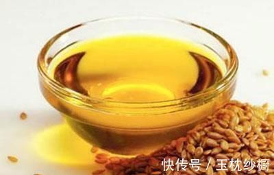 艾灸|艾治百病!艾叶烧完,灰别扔,收集起来,有你意想不到的神奇功效