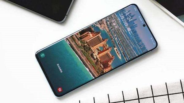 手机|居中打孔屏手机逐渐增多?原来是这个原因!