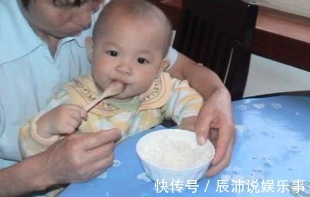 发育|越来越多的孩子脾虚积食,医生苦劝:这些黑名单的食物,别喂娃了