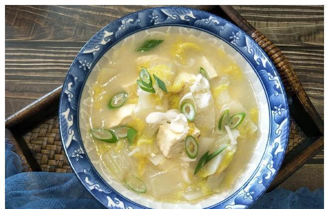 买白菜时,选择紧实的还是松散的?教你3招,选出好吃白菜