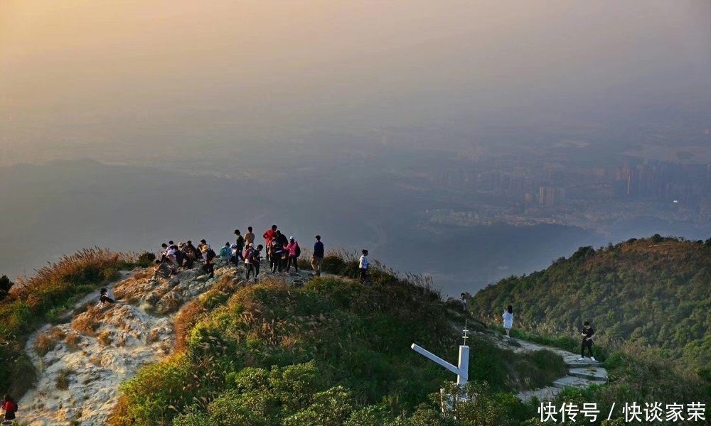 中年|深圳10大景观：梧桐山风景区