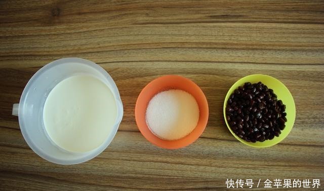 抹茶蜜豆千层蛋糕的做法,薄如蝉翼的千层皮,制作技巧全分享