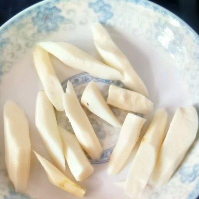 我这样做山药蒸排骨，家人都爱吃