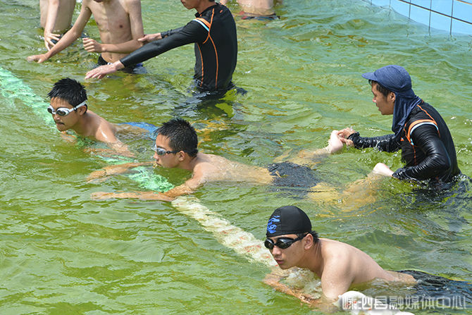 游泳|掌握技能 锻炼身体 暑期游泳培训正火热