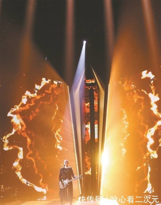 那英|“粵語(yǔ)好聲音”伍珂玥獲“八轉(zhuǎn)”