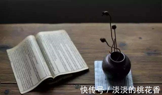 春风秋月#原创七言绝句《诗酒醉流年》,写的是一种淡泊、恬静的心境