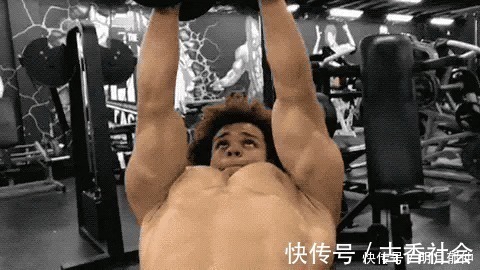 胸部|你的卧推正确吗胸部的训练也很讲究,在这帮你练出理想胸肌