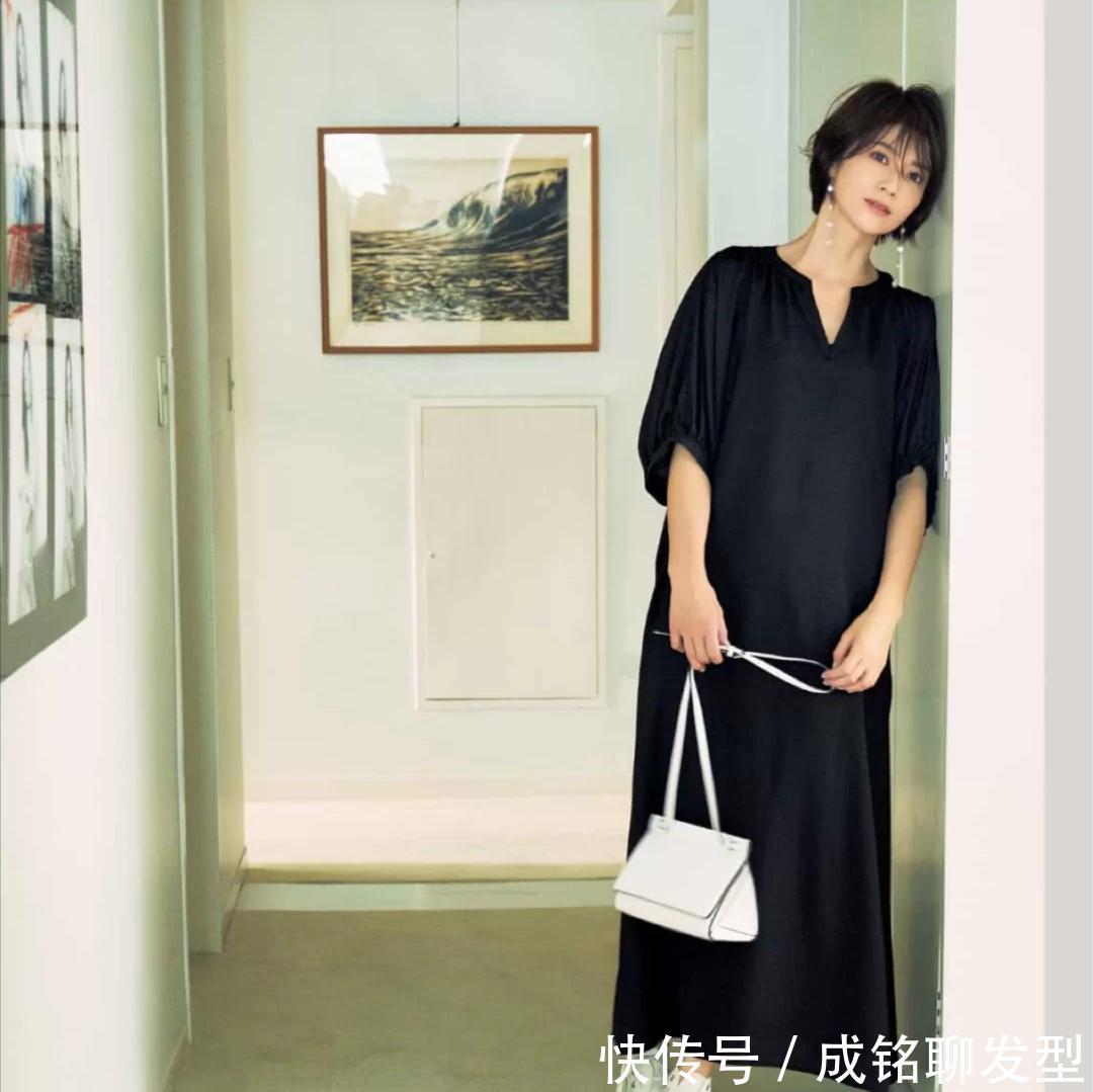 洋气|中年女性穿衣别穿得太紧身,袖子宽点舒服又洋气,显瘦大气又减龄