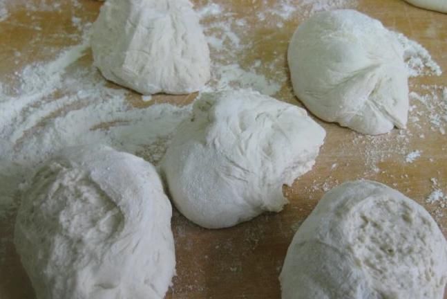 为什么馒头蒸好了,取出来之后会回缩成死面?原因居然是因为这个