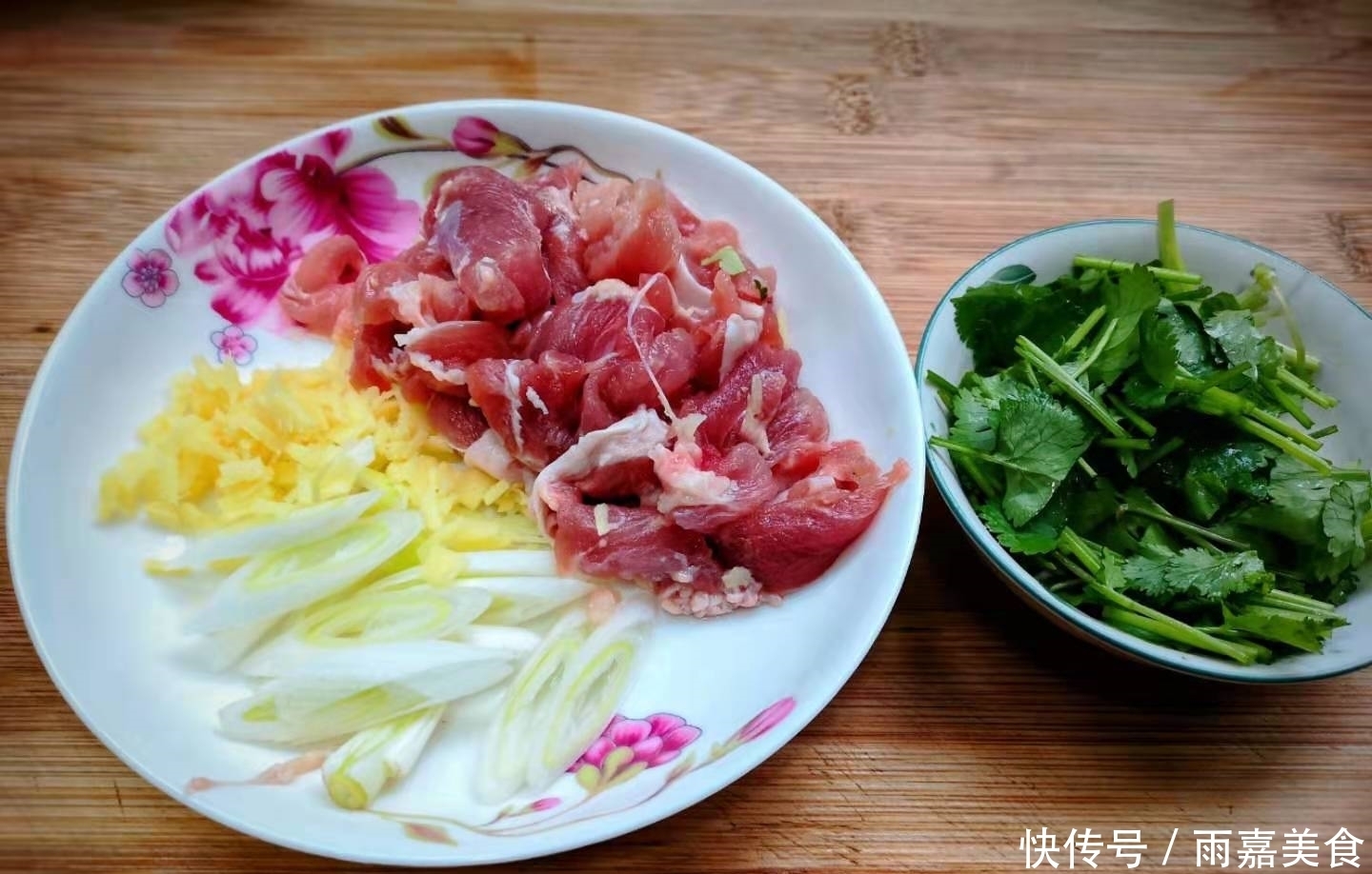 天冷晚餐就爱一锅炖,又香又解馋,吃着热乎又营养,汤汁都不剩!