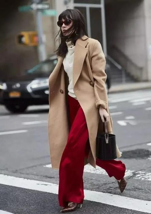 最适合秋冬季节的大地色系这样穿，想不吸睛都难