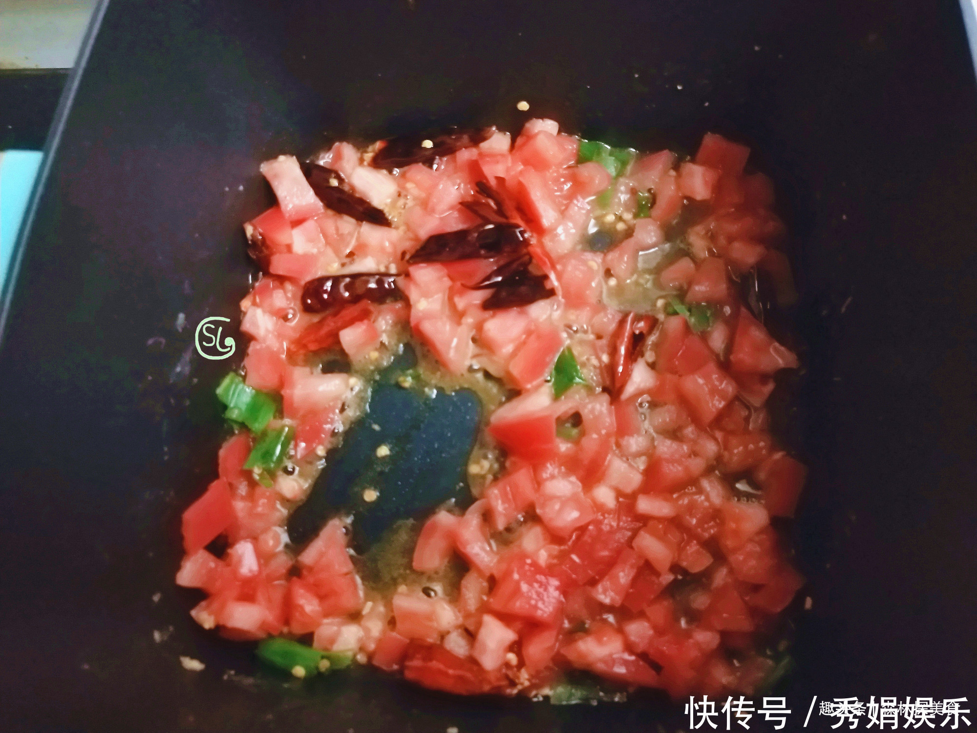 腐竹和白玉菇简单一做,太美味了,营养解馋,越吃越过瘾