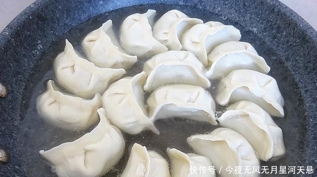 吃饺子试试这个馅，薄皮大馅，清香汁浓，饱含维C，越吃越喜欢！