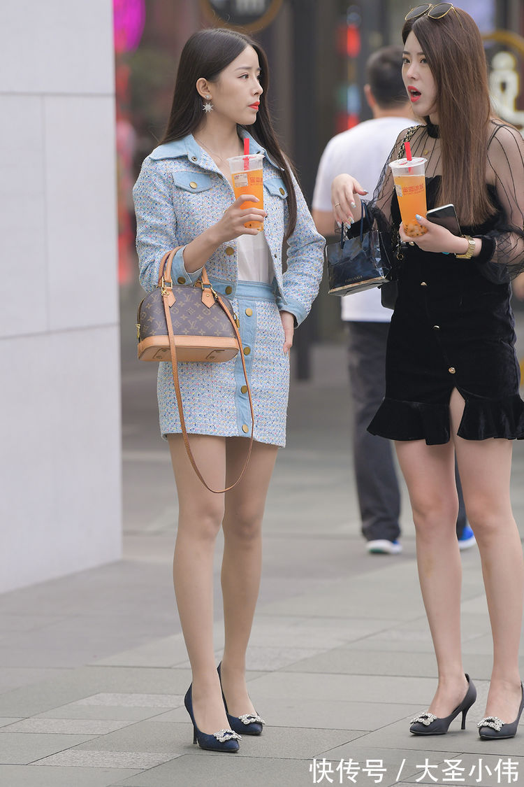 穿搭 美女街拍:小香风透亮与小黑裙的穿搭,尽显不同着装的美,优雅美丽落落大方